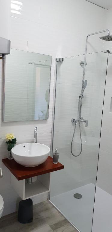 KE-TO Zagreb Airport Rooms - 7