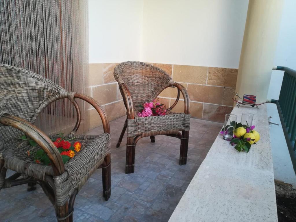 A seating area at La casa di mare Salento