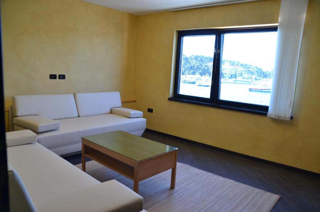 Część wypoczynkowa w obiekcie Apartments Ana City