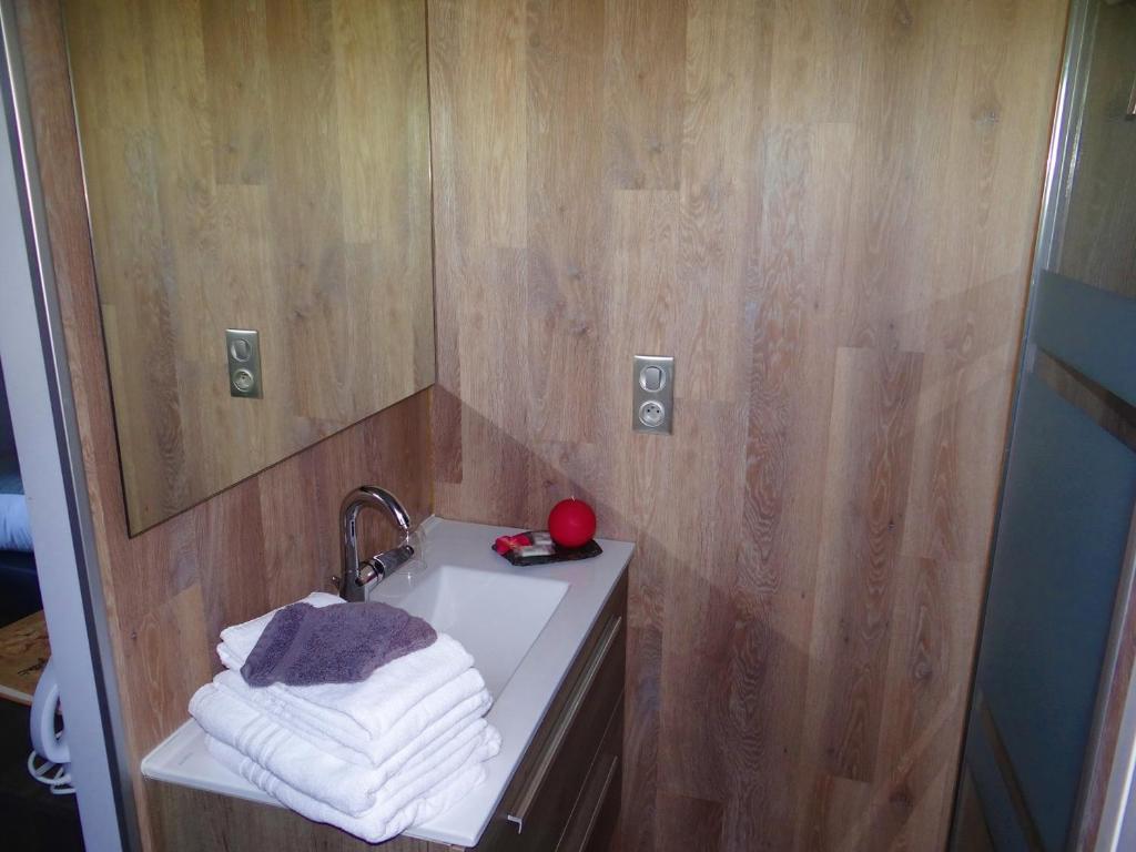 La maison de Gilbert Jacuzzi Piscine chauffée - Double Room