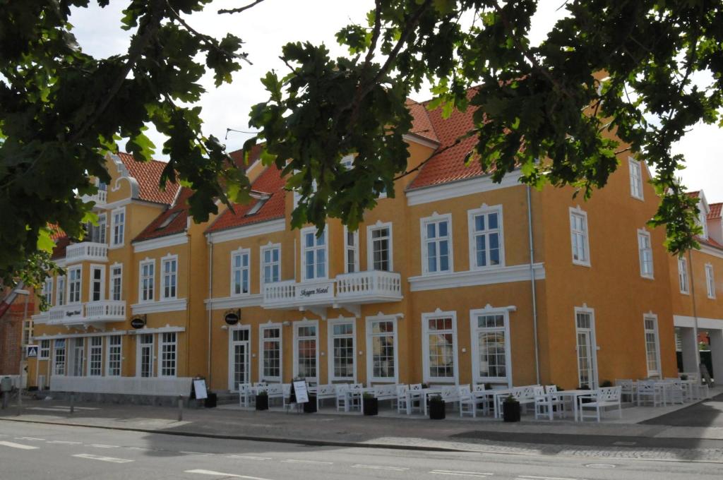 Budova, kde se hotel nachází