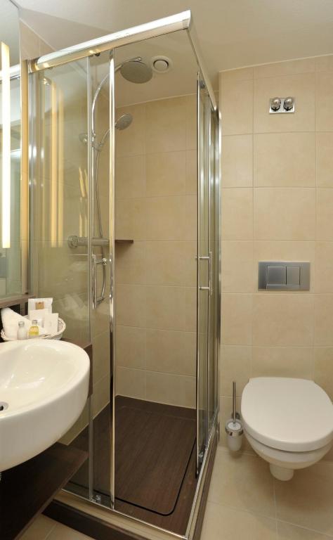 Koupelna v ubytování Hotel Goldener Knopf