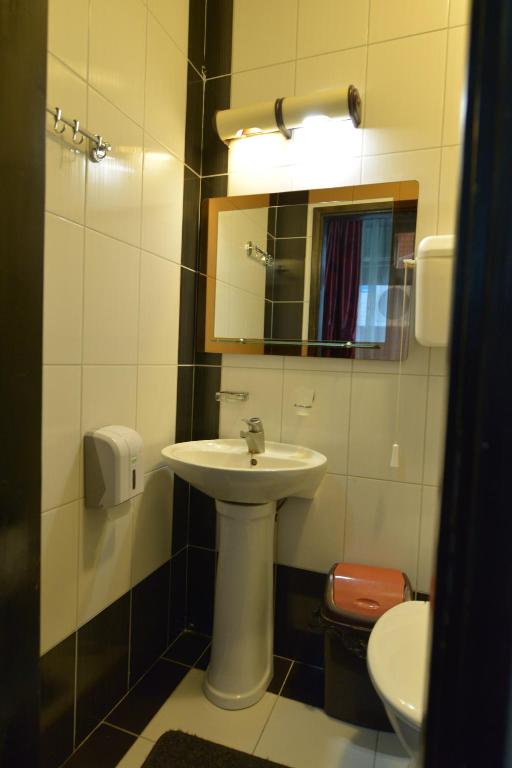 Koupelna v ubytování Guesthouse Duga