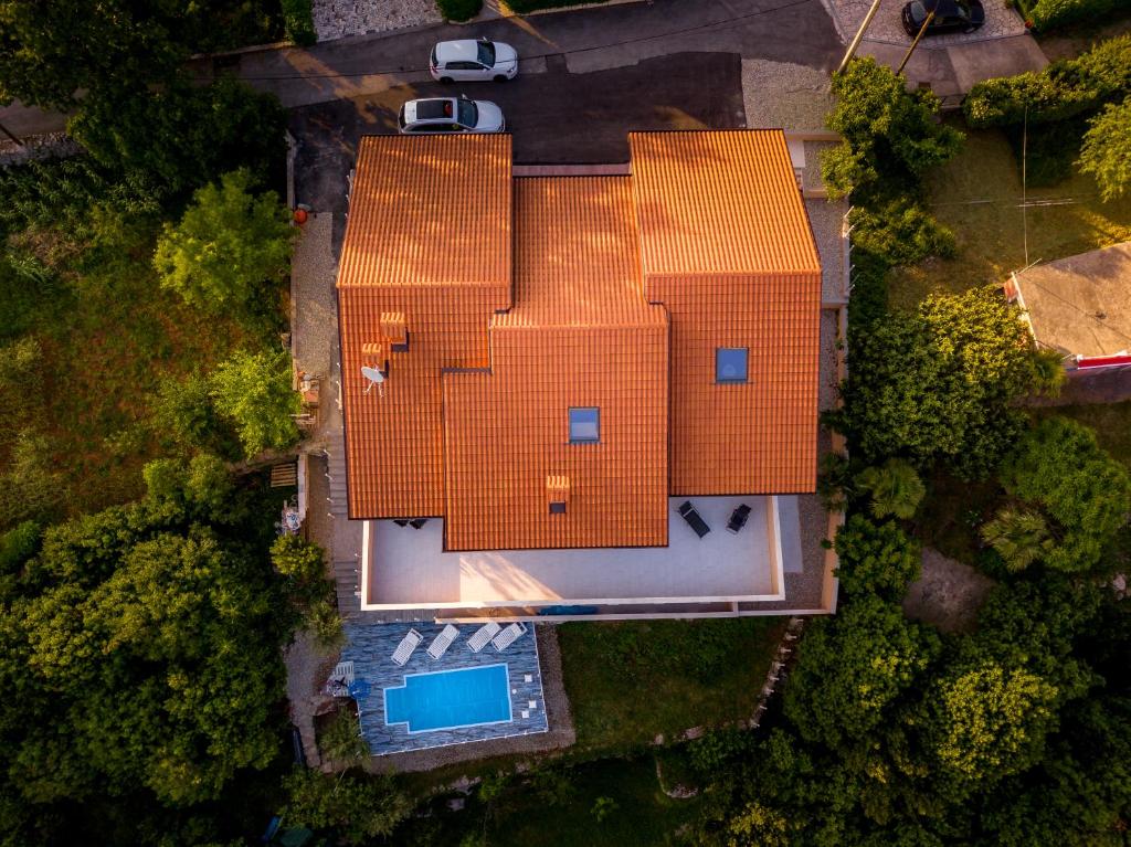 Bazén v ubytovaní Holiday home - Healthy house Opatija alebo v jeho blízkosti