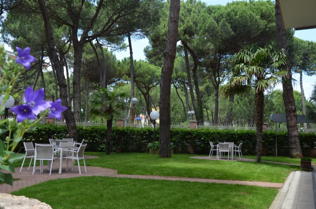 Zahrada ubytování Hotel Rosen Garden