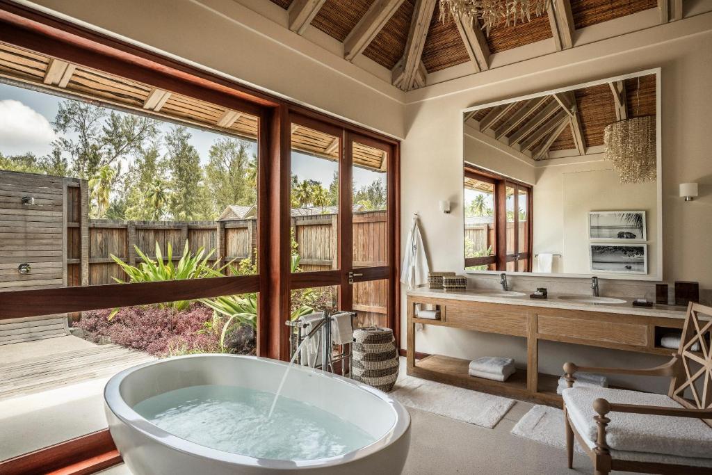 Fotografie z fotogalerie ubytování Four Seasons Resort Seychelles at Desroches Island v destinaci Desroches