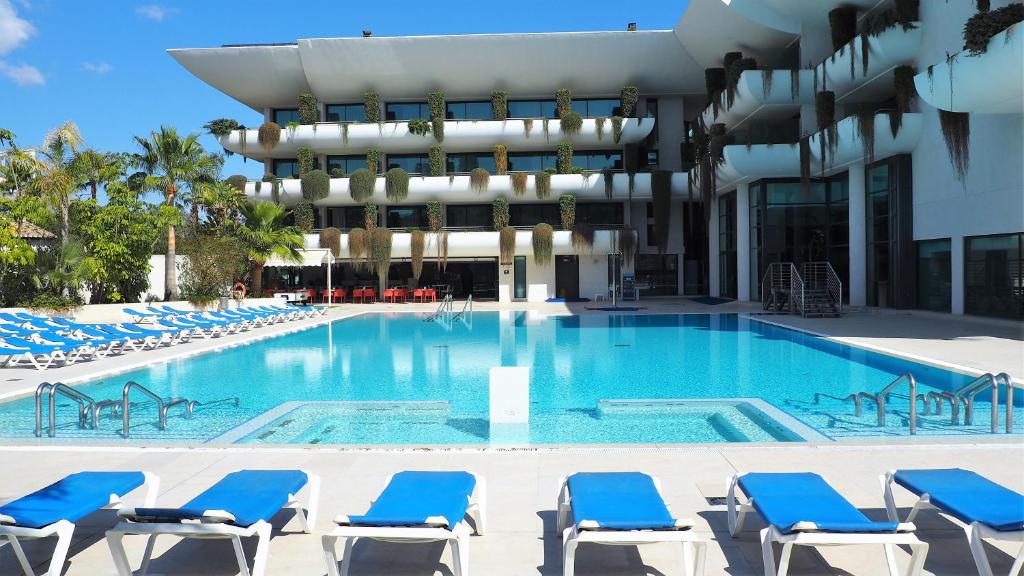 Bazén v ubytování Hotel Deloix 4* Sup nebo v jeho okolí