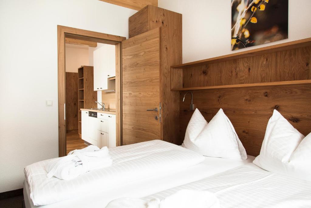 Anthony's Peaks & Pillows - 19