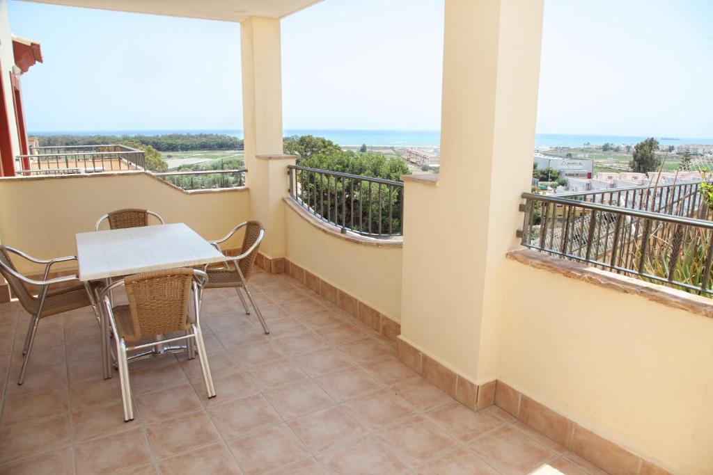 Balkón alebo terasa v ubytovaní Apartamentos Turísticos Mirador Del Mar