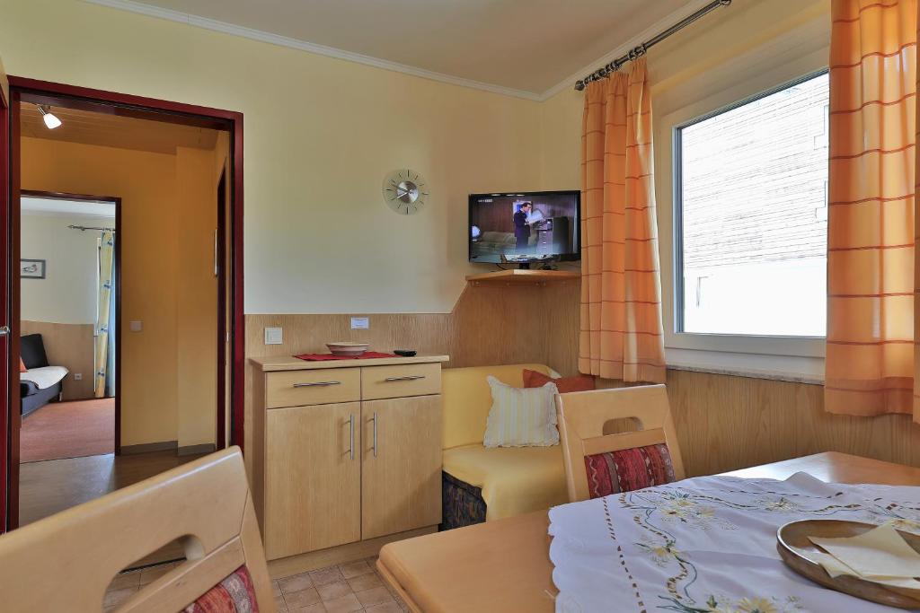 Hotel Garni Zerza - Appartement Met één Slaapkamer - Bijlage