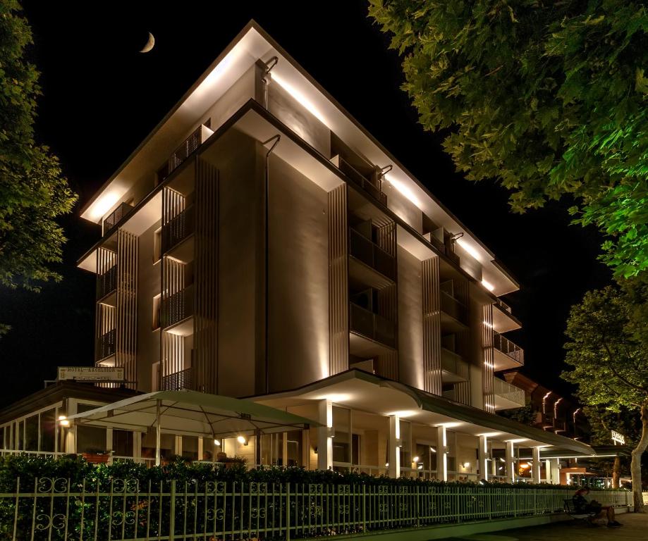 Budova, v ktorej sa hotel nachádza