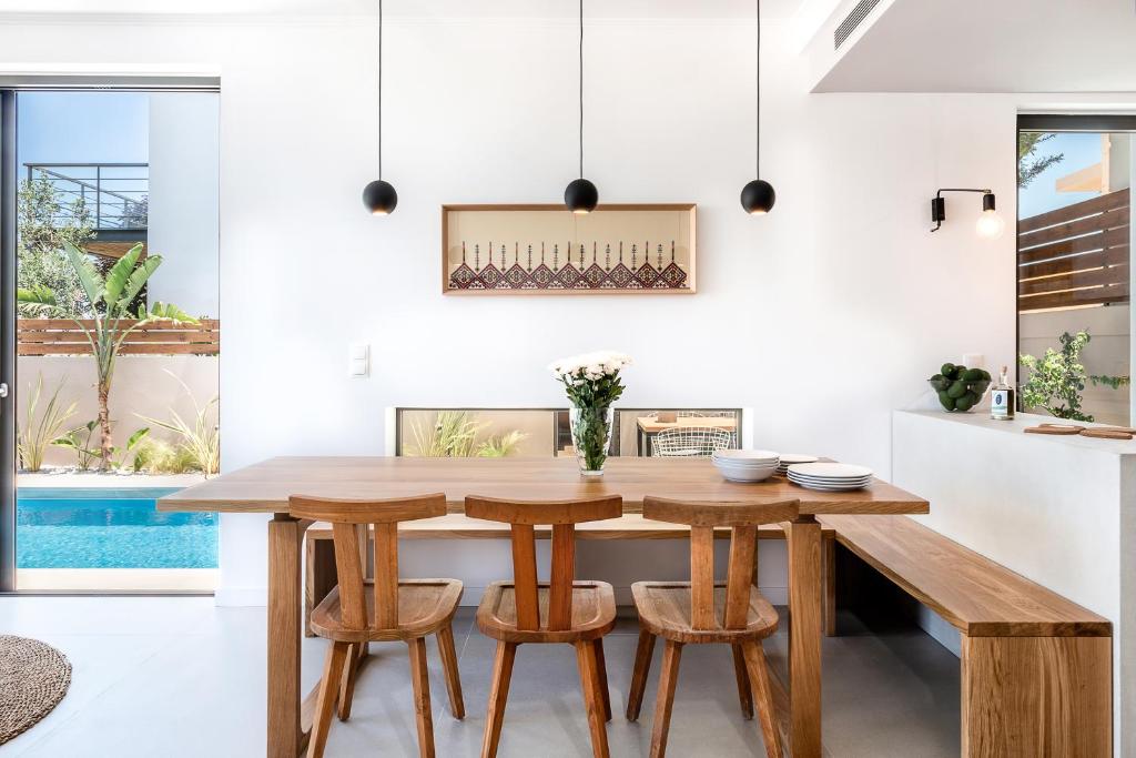 Fotografie z fotogalerie ubytování Fos Villa, a Luxe House with Private Heated Pool v destinaci Galatás
