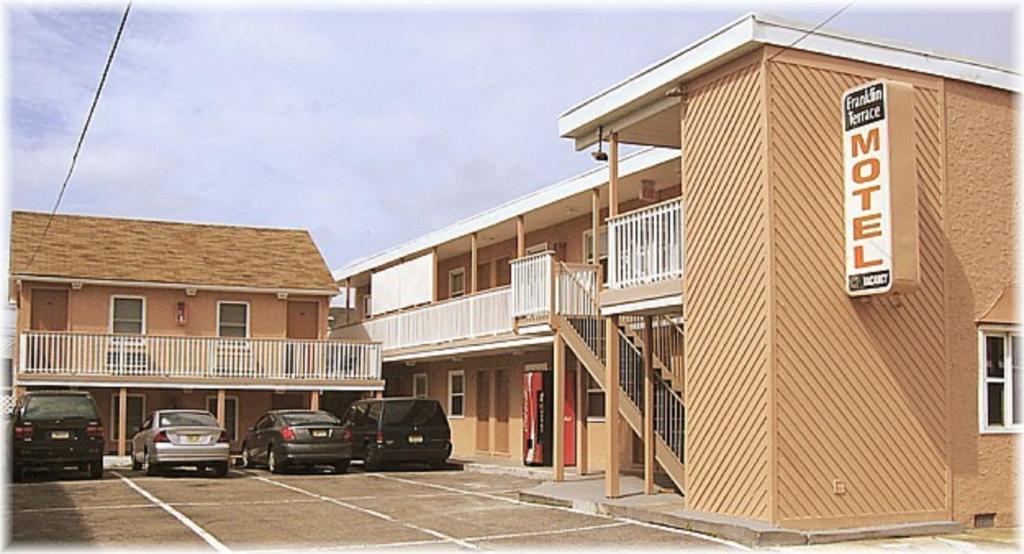Franklin Terrace Motel photo