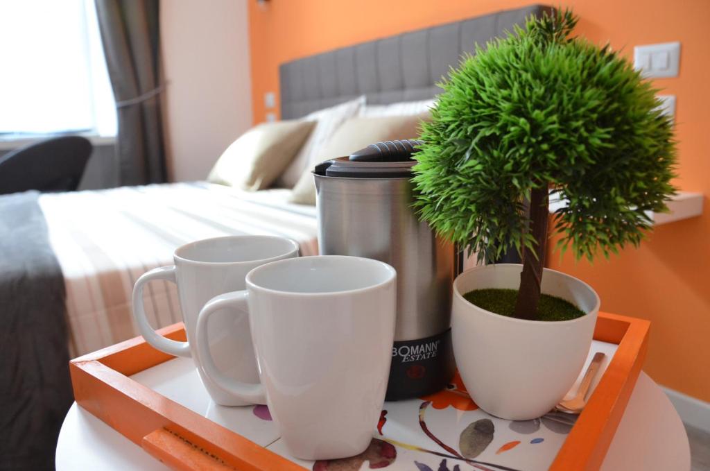Set per la preparazione di tè e caffè presso Roma Centrale Fidelis
