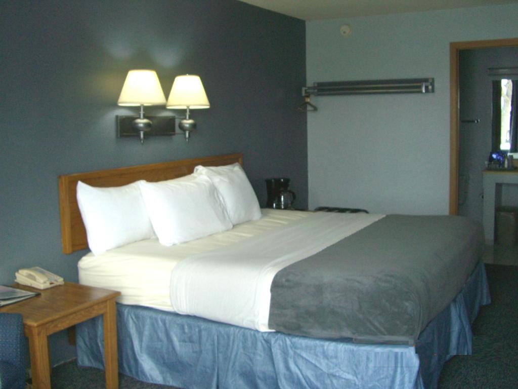 Quail's Nest Inn & Suites - Kingkamer