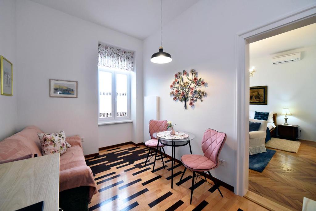 Favourite Apartments - 5