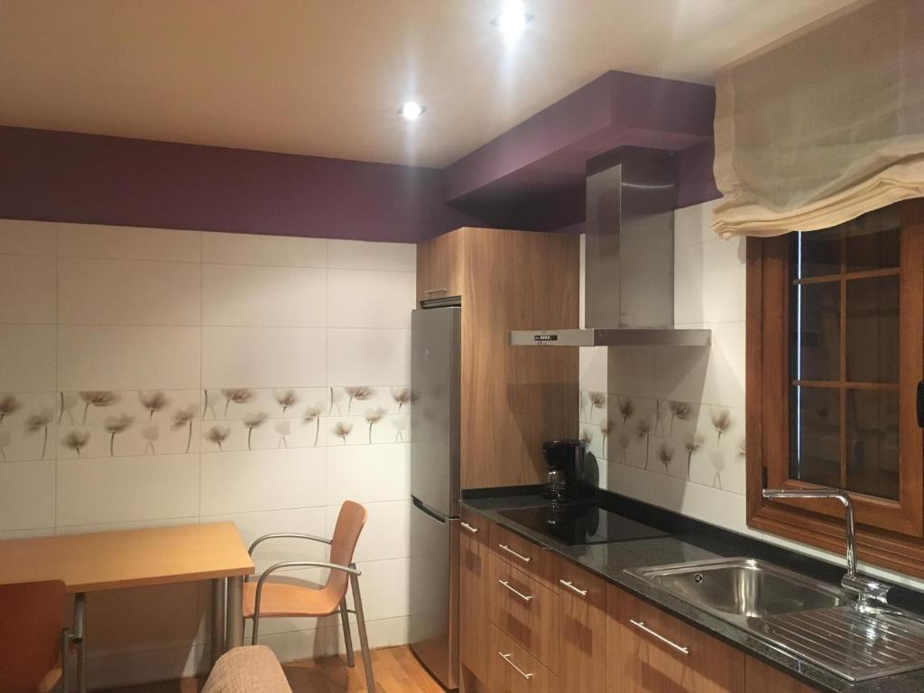 Kuchyň nebo kuchyňský kout v ubytování Hostal Rural Haizea