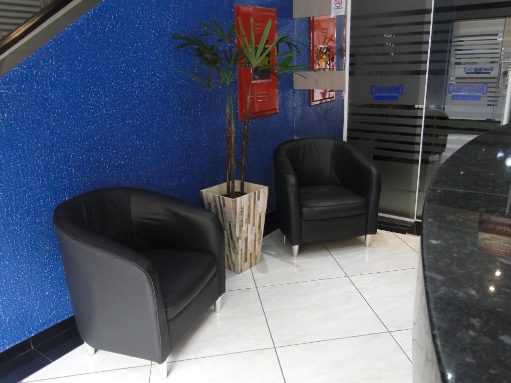  Hotel Curitibano
