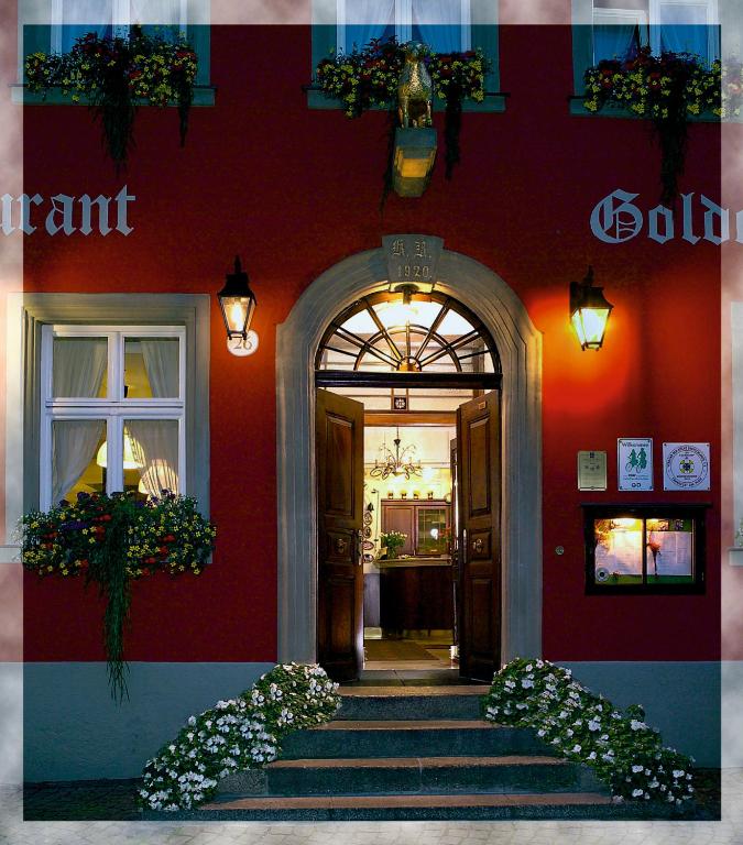 Exteriér nebo vchod ubytování Hotel-Restaurant Goldenes Lamm