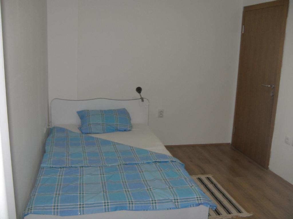 A&A - Single Room With Shared Bathroom