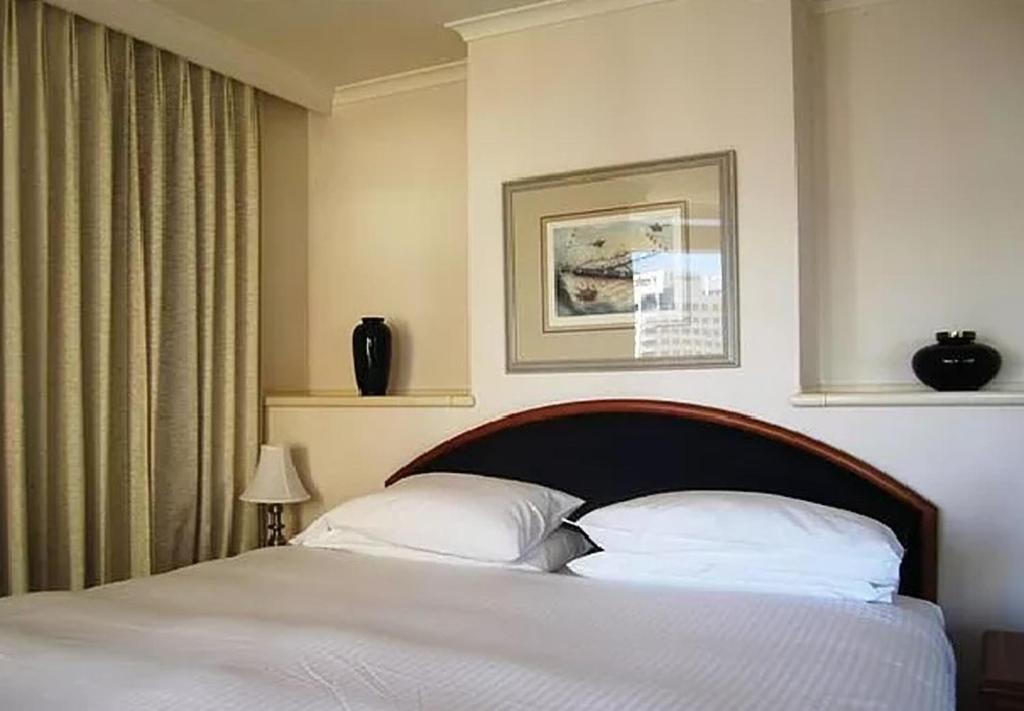 Gallery image of Quay West 2208 Self-Catering in Sydney