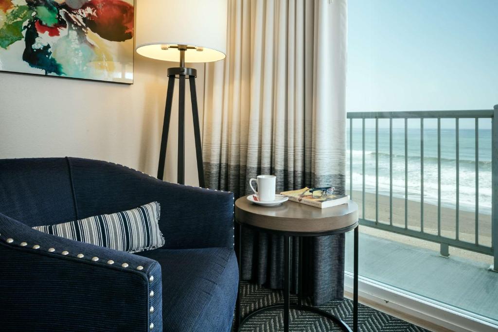 Posezení v ubytování Beachfront Inn