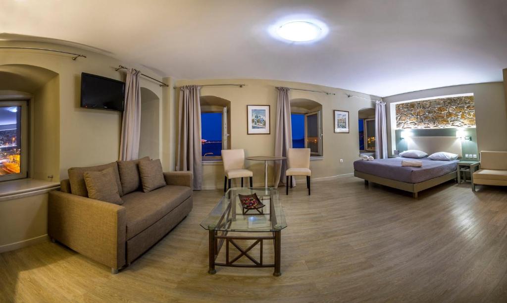 Diogenis Hotelにあるベッド