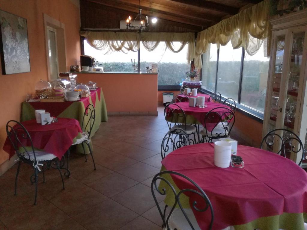 Restaurace v ubytování Albergo Arinde