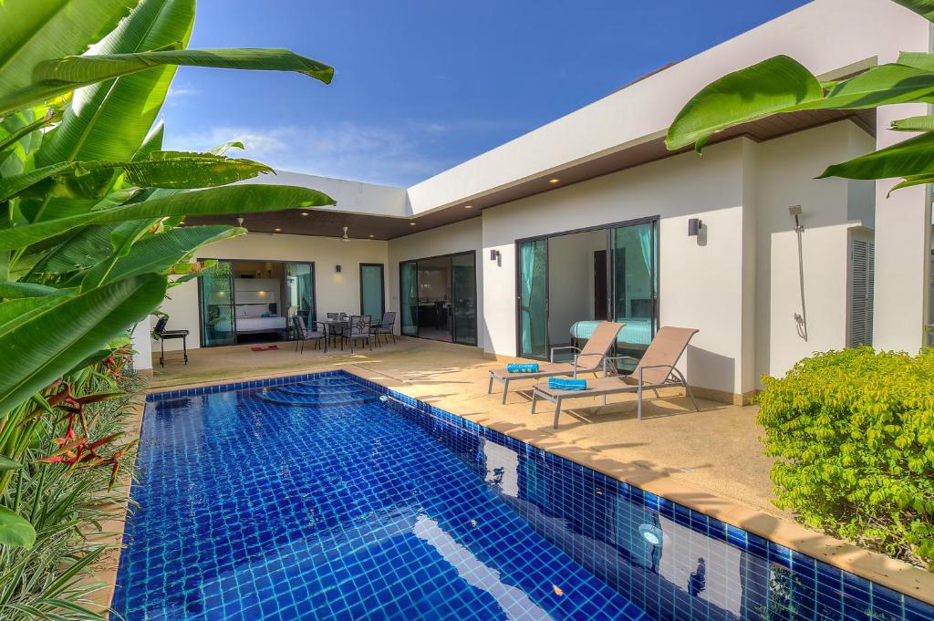 Отель в пхукете вилла гнёздами. G estate. Равай пхукет. Rawai vip villas kids park. Oriental beach village phuket.