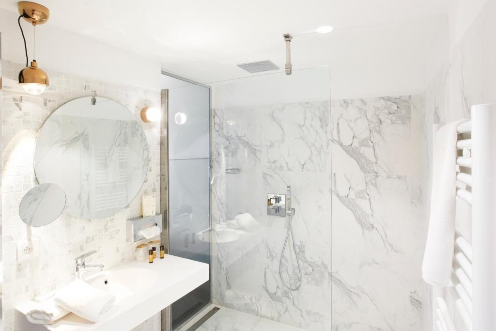 Hôtel Cannes Centre Univers - Resim 33