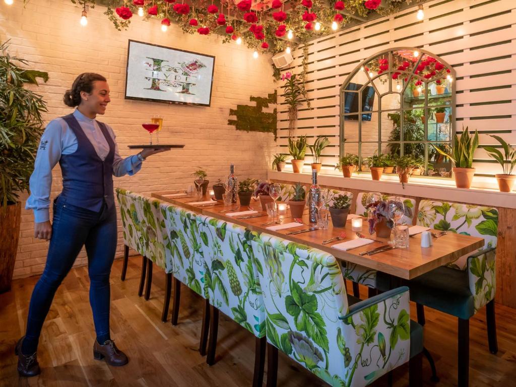 HYDE Hotel - Resim 13