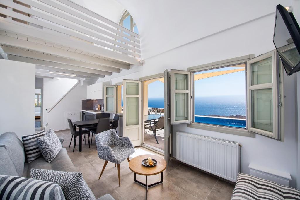 Część wypoczynkowa w obiekcie Theano Cave Suites & Villas