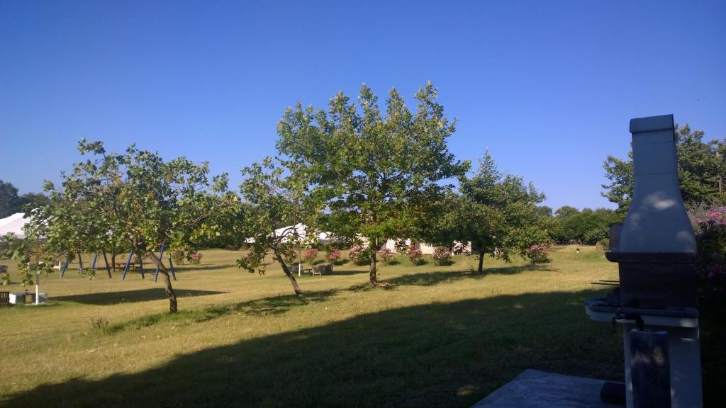 Zahrada ubytování Ktima Holoway Apartments