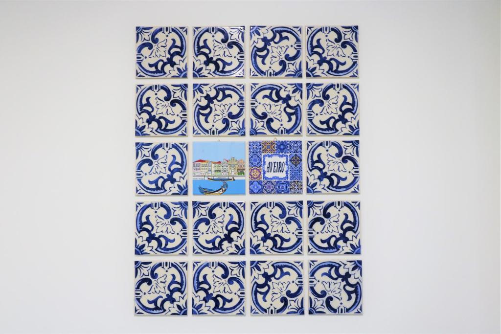 Central Tiled Apartment - 9