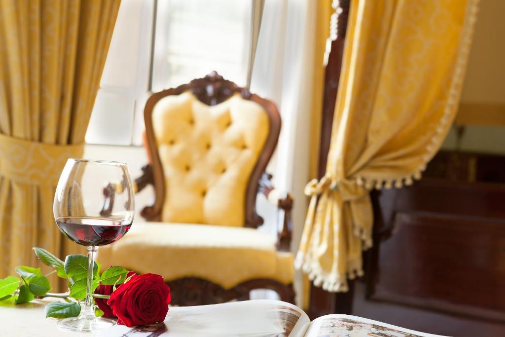 Hotel Art Resort Galleria Umberto - Resim 18