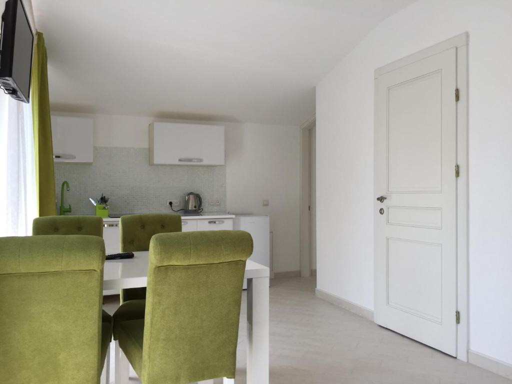 Kuchyň nebo kuchyňský kout v ubytování Guest House