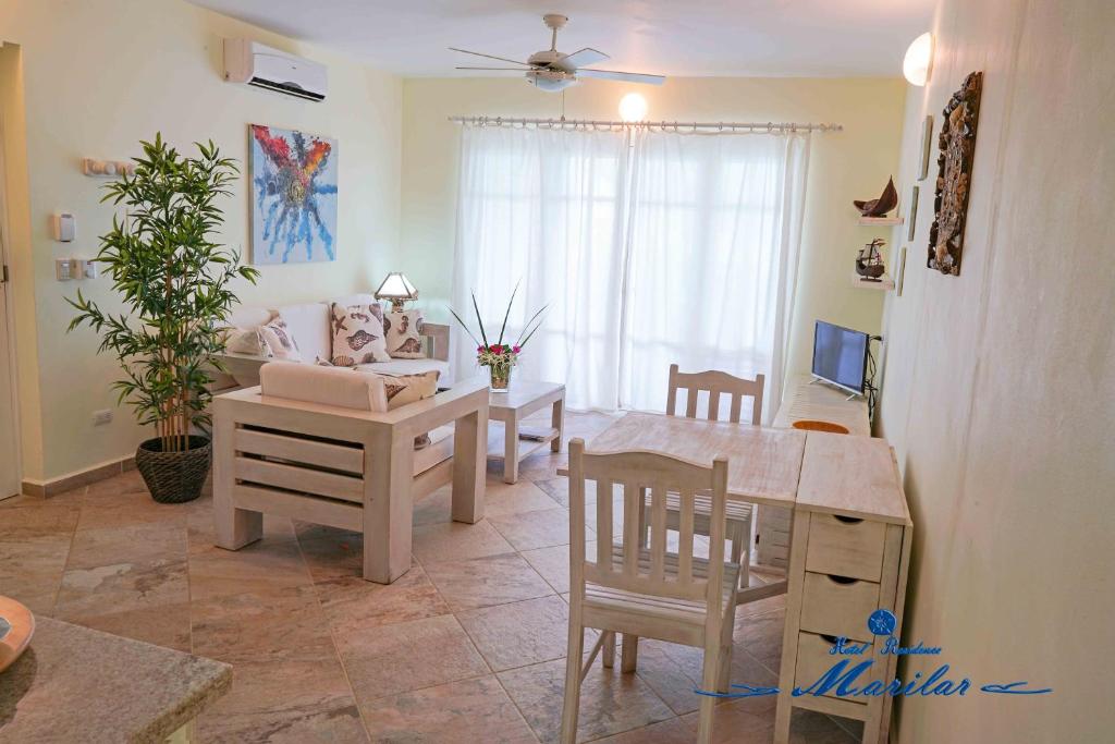 TV a/nebo společenská místnost v ubytování Hotel Residence Marilar