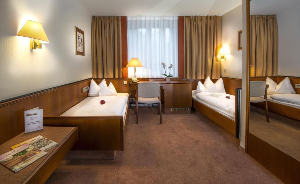 Parkhotel Stadtallendorf - Twin Room