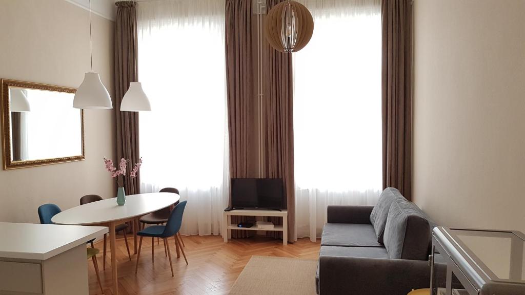 CBS Apartments Budapest - One-Bedroom Apartment