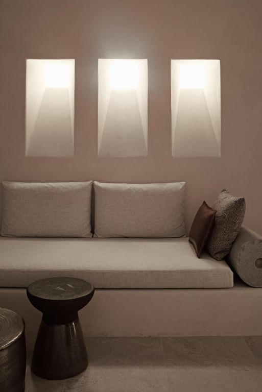 Istumisnurk majutusasutuses Istoria, a Member of Design Hotels