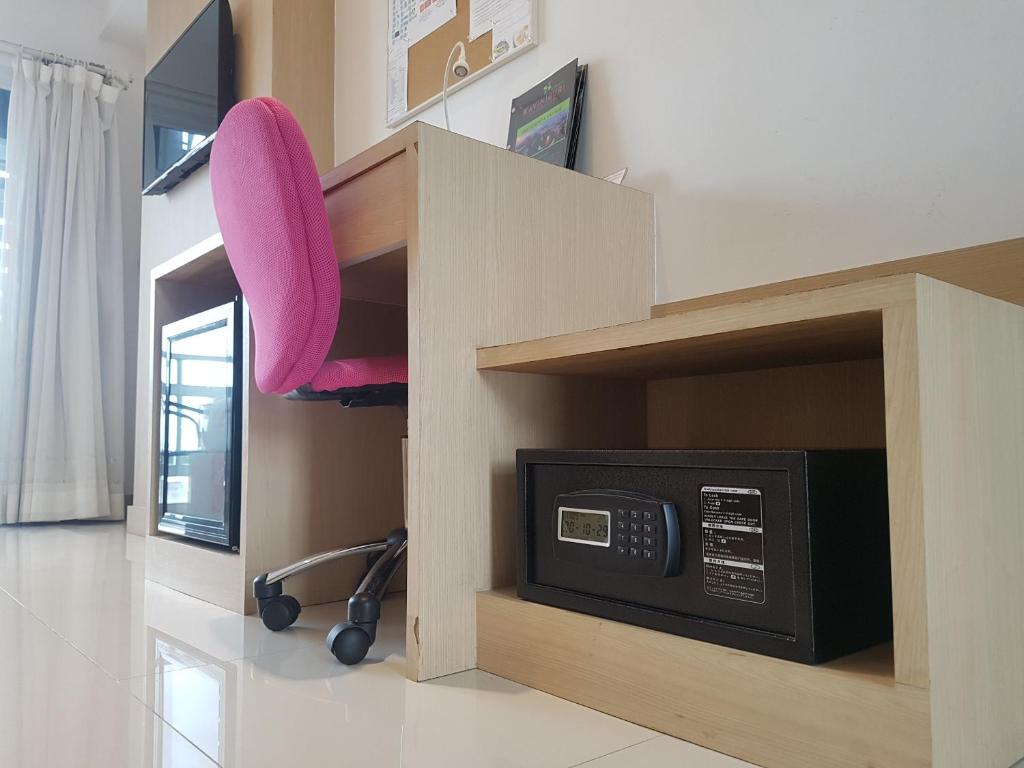 Kuchyň nebo kuchyňský kout v ubytování Kavin Buri Green Hotel
