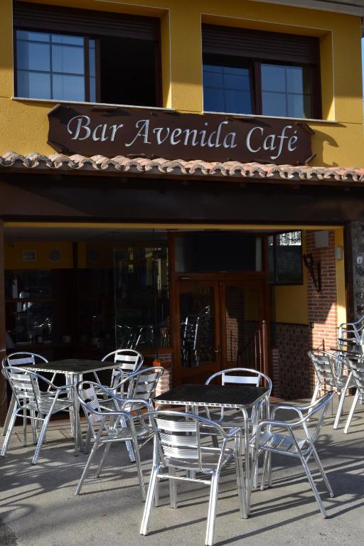 Restaurace v ubytování Hostal Avenida
