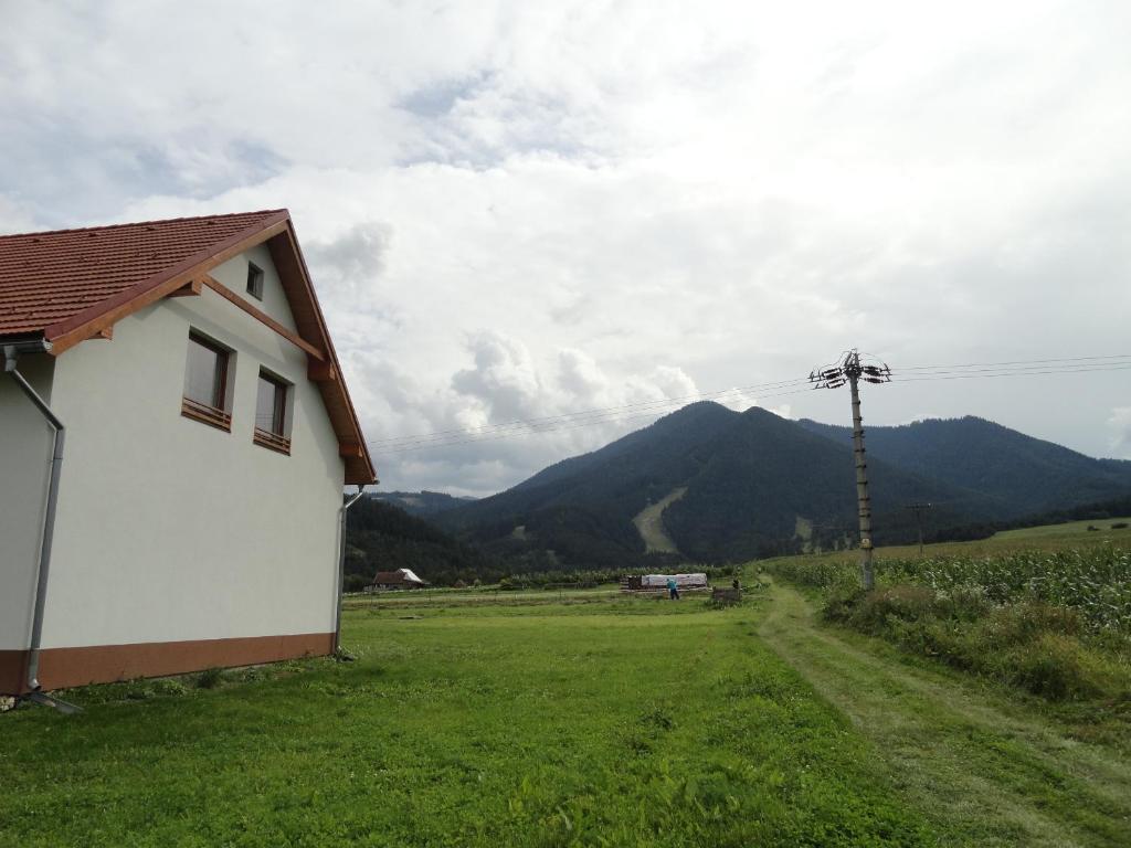 Nespecifikovaný výhled na hory nebo výhled na hory při pohledu z apartmánu