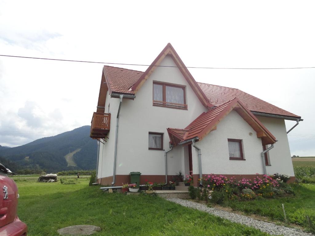 Nespecifikovaný výhled na hory nebo výhled na hory při pohledu z apartmánu