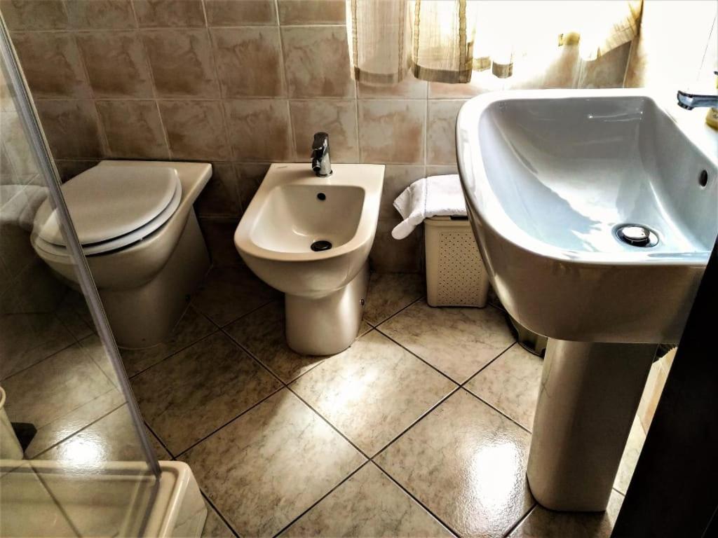 Il Tuo Letto Sullo Stretto - 1