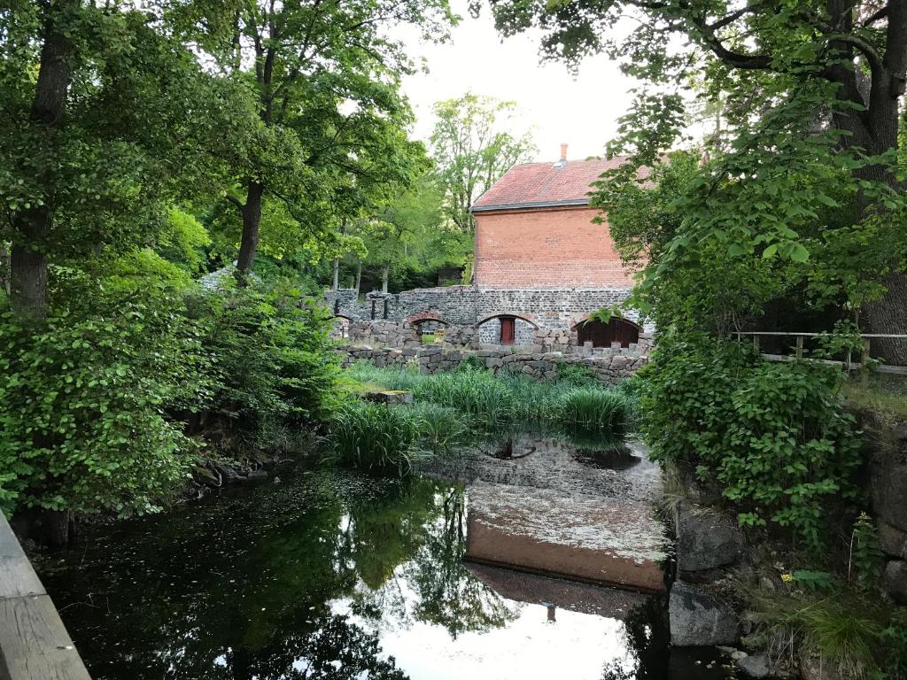 Gallery image of Eds Bruk Basecamp in Edsbruk