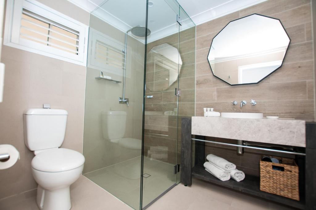 Mercure Clear Mountain Lodge - Deluxe Queen Room - Privilegio