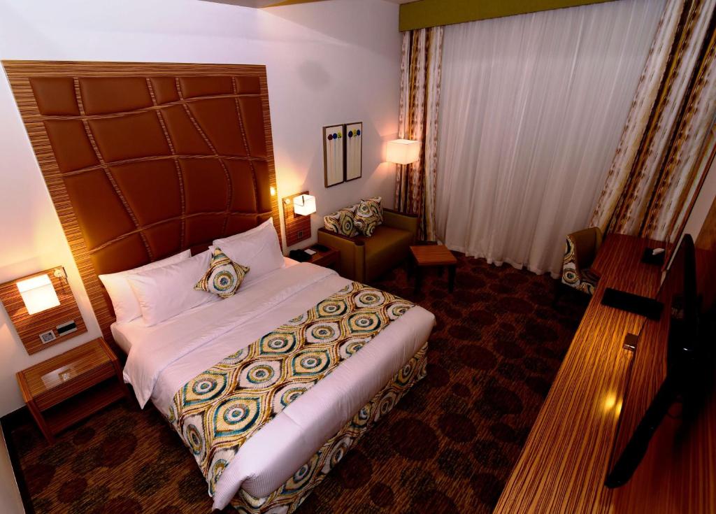 
King Suite - Non-Smoking
