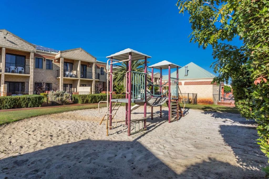 Ein Kinderspielbereich in der Unterkunft Country Comfort Perth