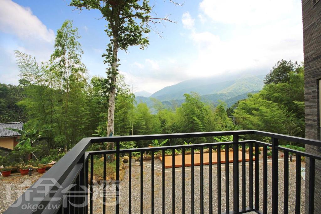 Nespecifikovaný výhled na hory nebo výhled na hory při pohledu z bed and breakfast